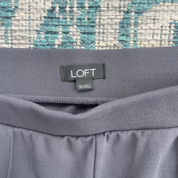 LOFT Seasonless Stretch Double Pleat Taper Pants in‎ Heather - Picture 6 of 10